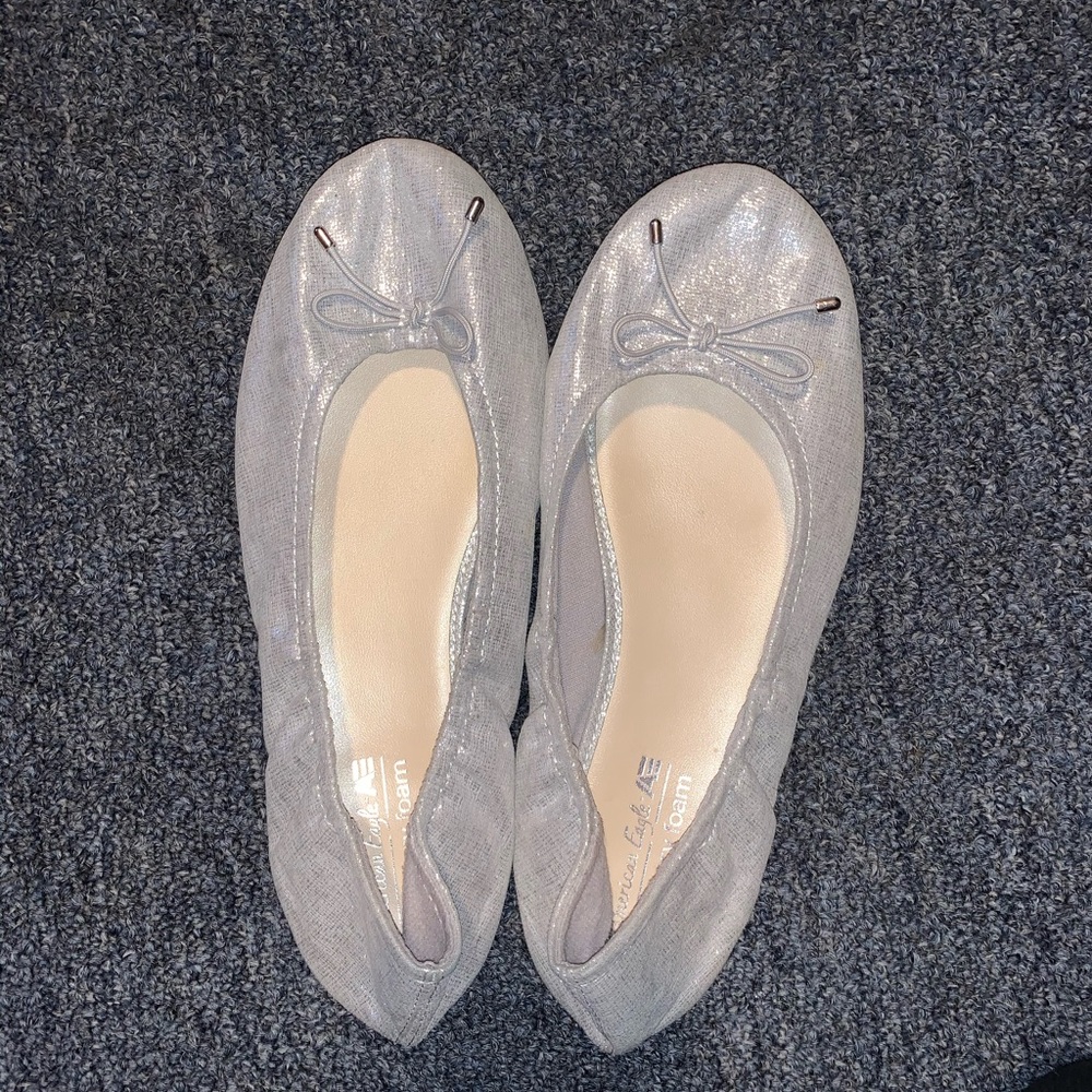American Eagle flats